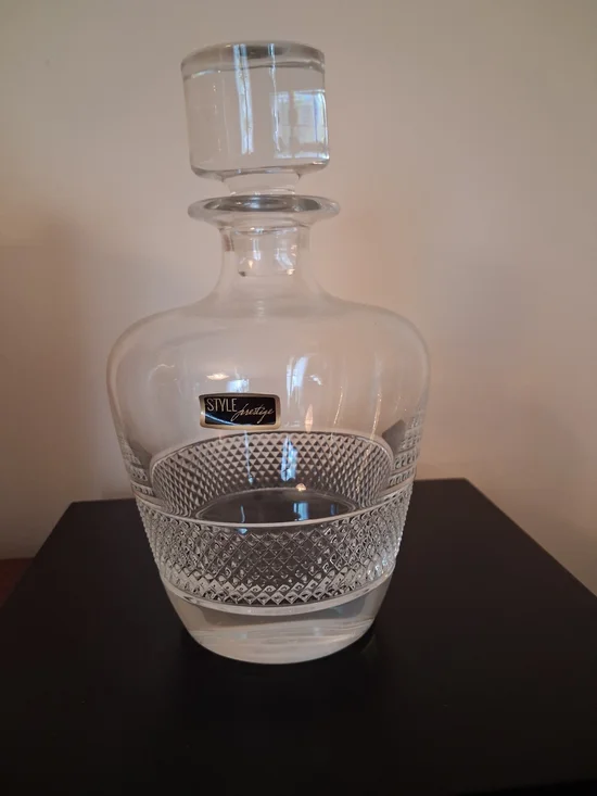 Style Prestige Cut Glass Decanter - Clear - Picture 1 of 7